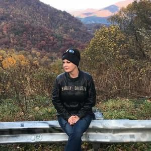 Meet your Posher, Sandy